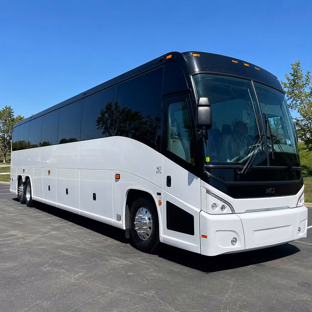 airport shuttle buses for weddings reunions and group events near pensacola