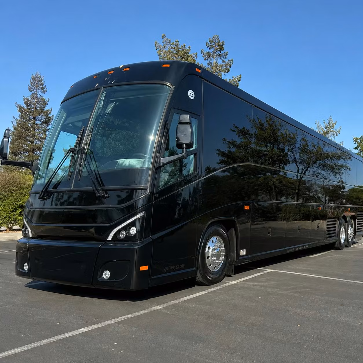 multi day charter bus rentals for pensacola groups traveling to florida theme parks