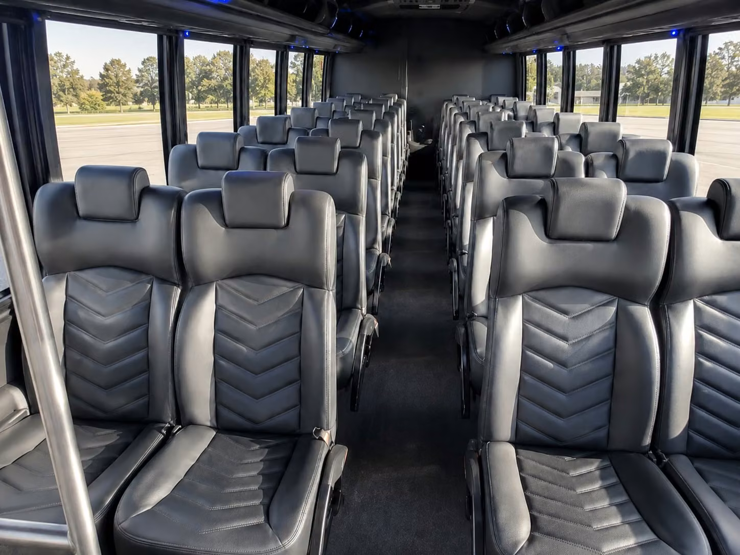 pensacola 20 passenger minibus rental
